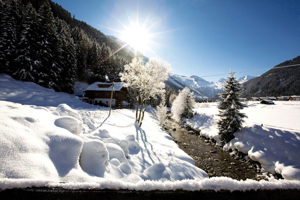 Aparthotel Dorfplatzl Garni Tux Esterno foto