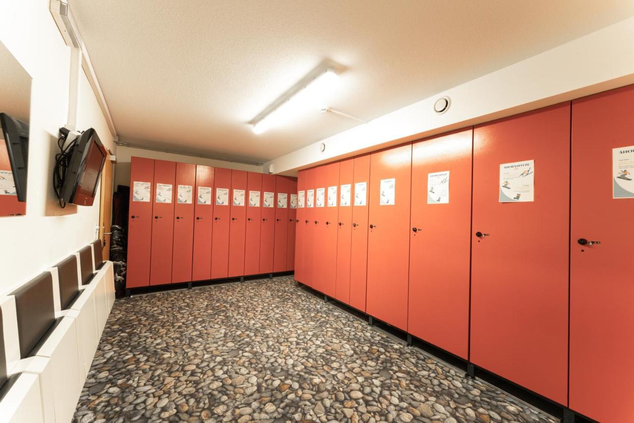 Aparthotel Dorfplatzl Garni Tux Esterno foto