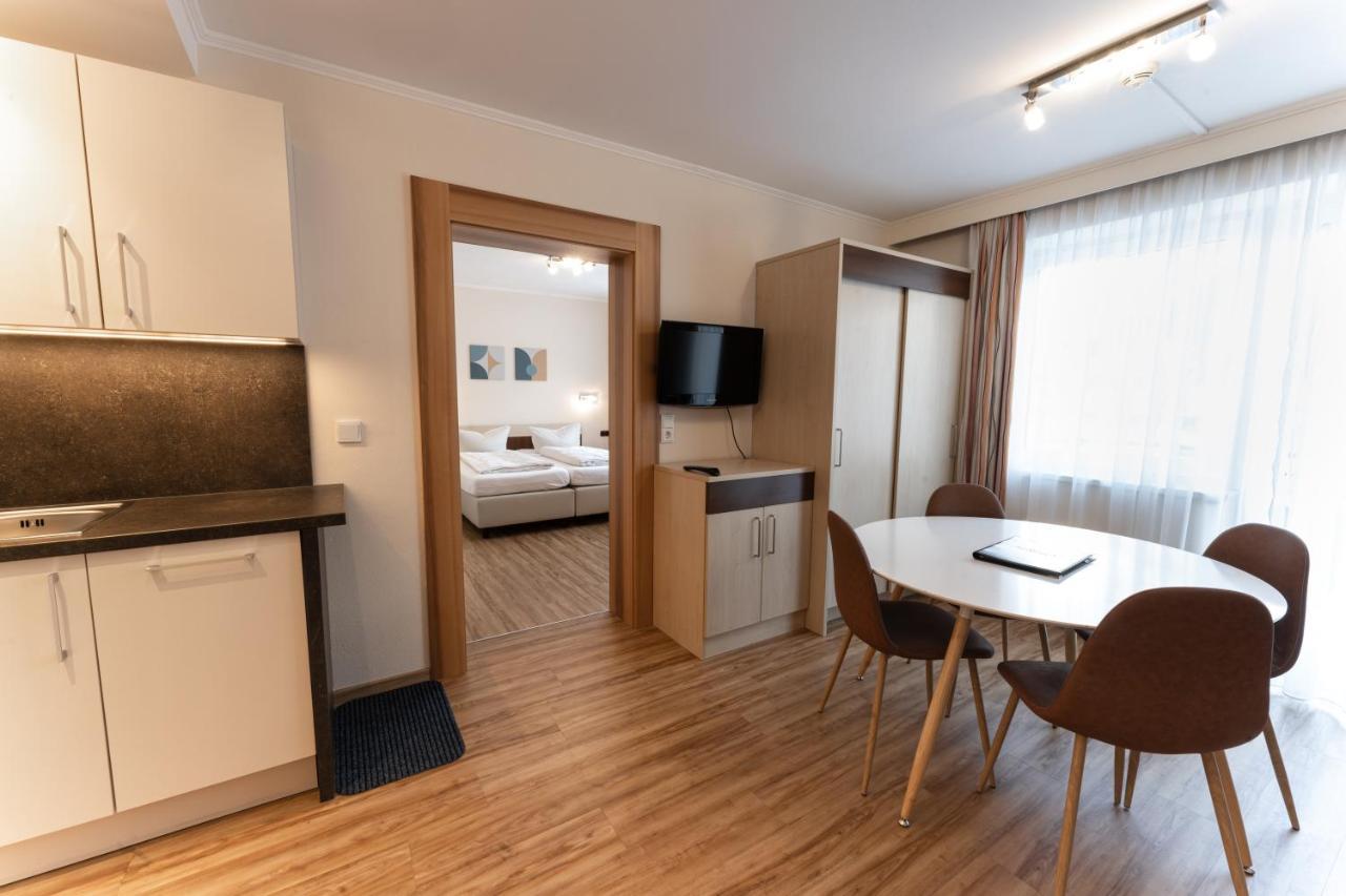 Aparthotel Dorfplatzl Garni Tux Esterno foto