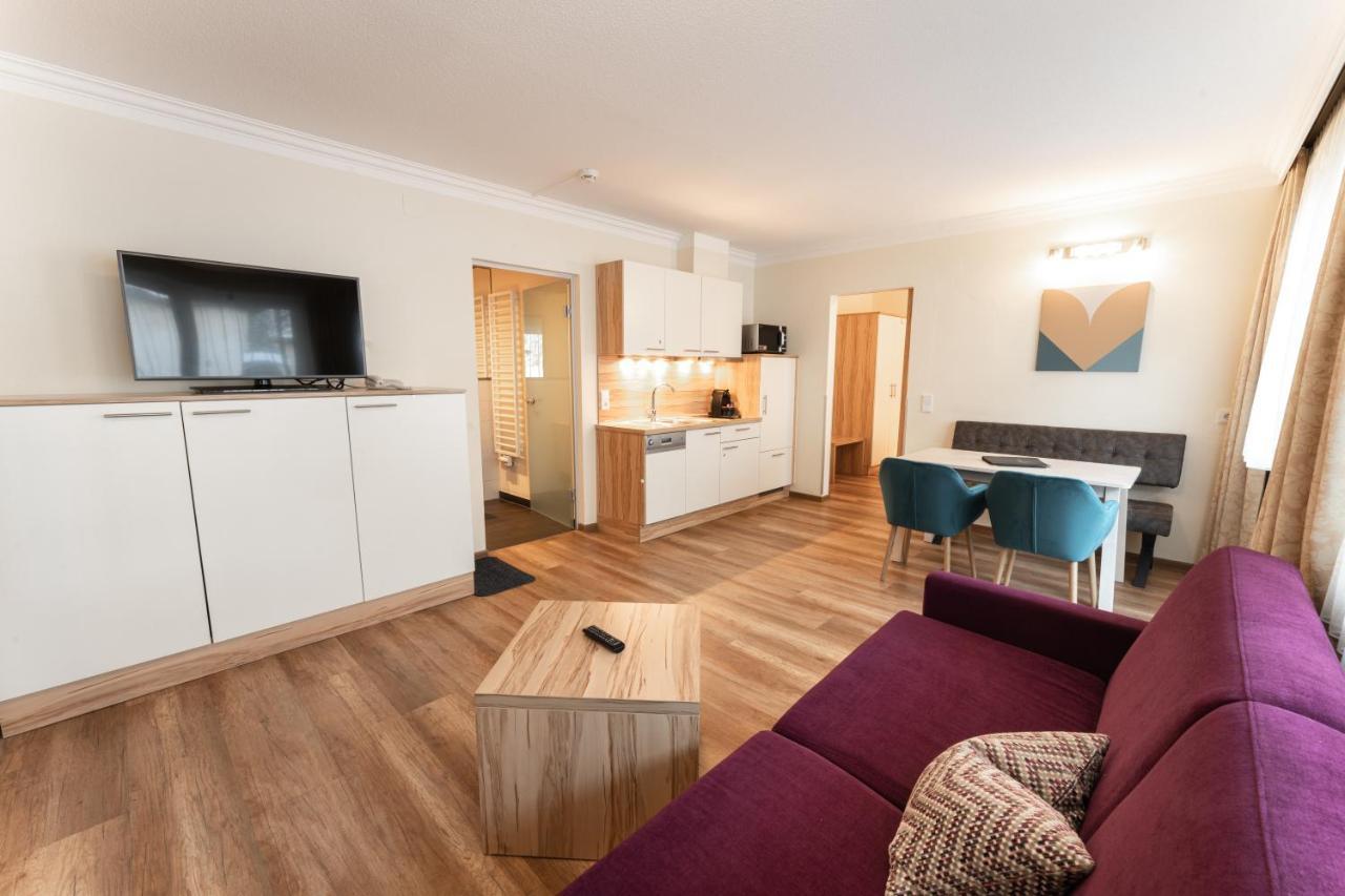 Aparthotel Dorfplatzl Garni Tux Esterno foto