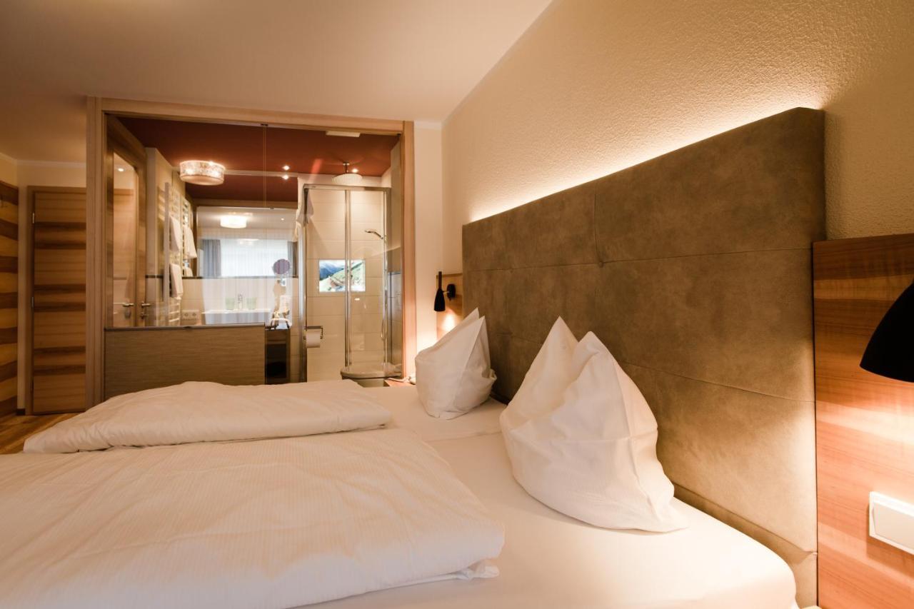 Aparthotel Dorfplatzl Garni Tux Esterno foto