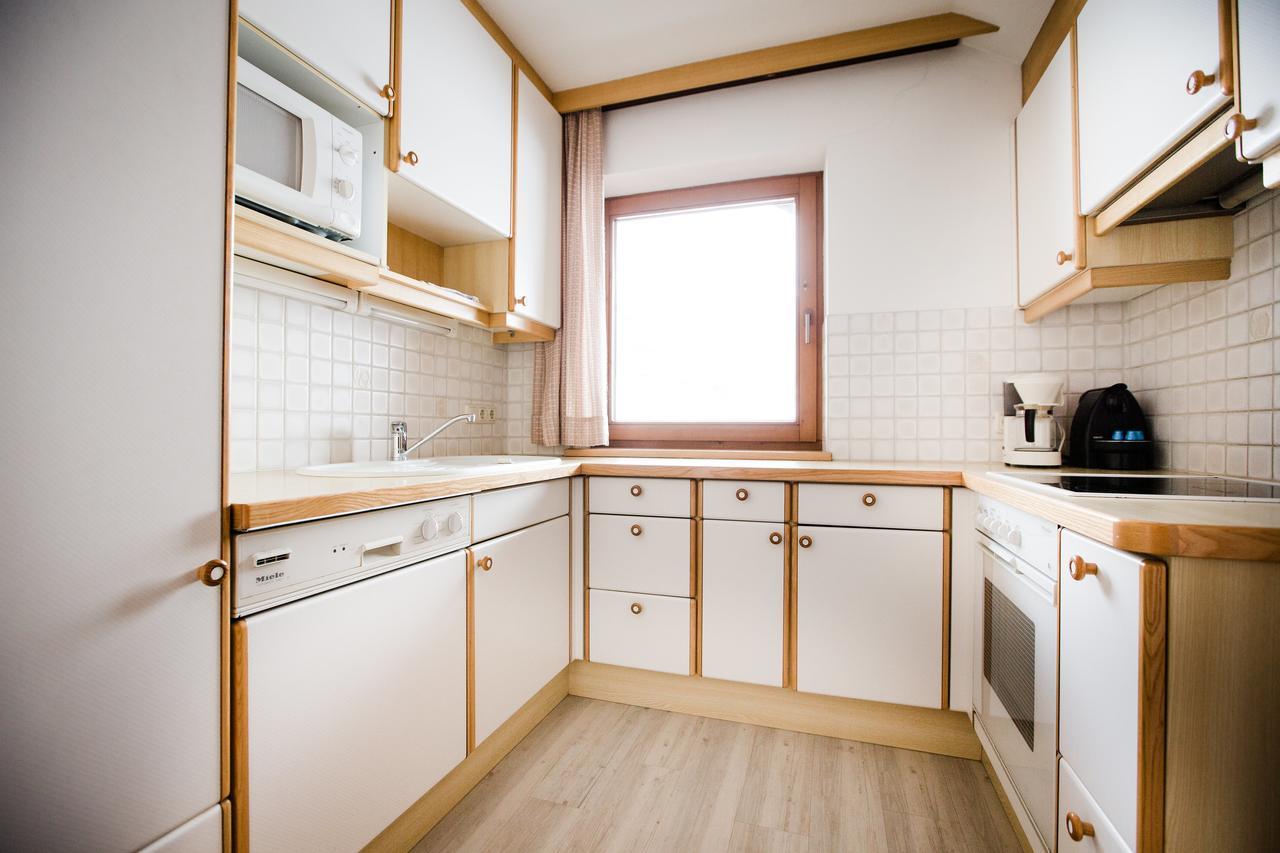Aparthotel Dorfplatzl Garni Tux Esterno foto