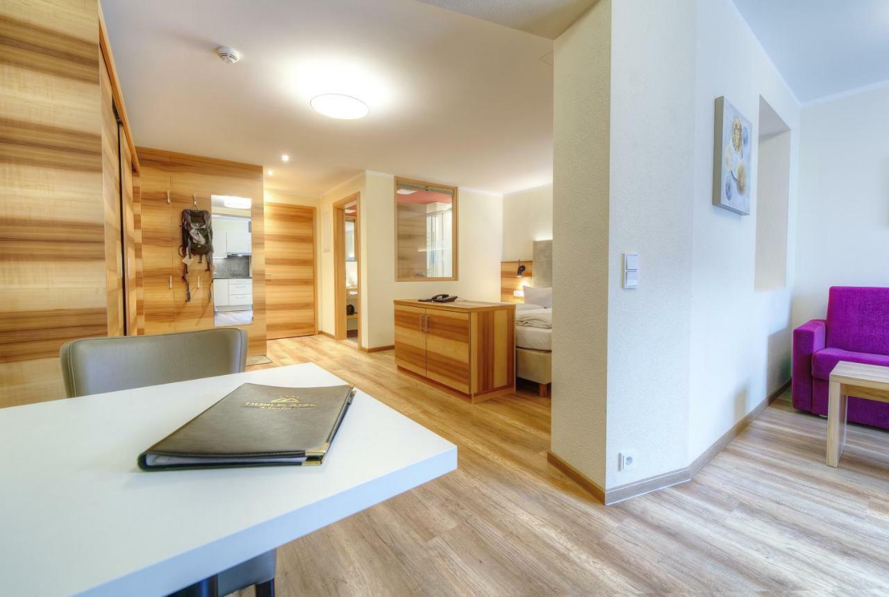 Aparthotel Dorfplatzl Garni Tux Esterno foto